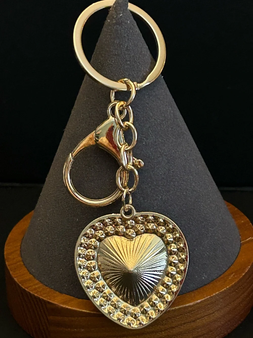 Isabella bold heart